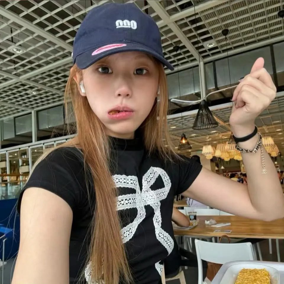 珊珊小传